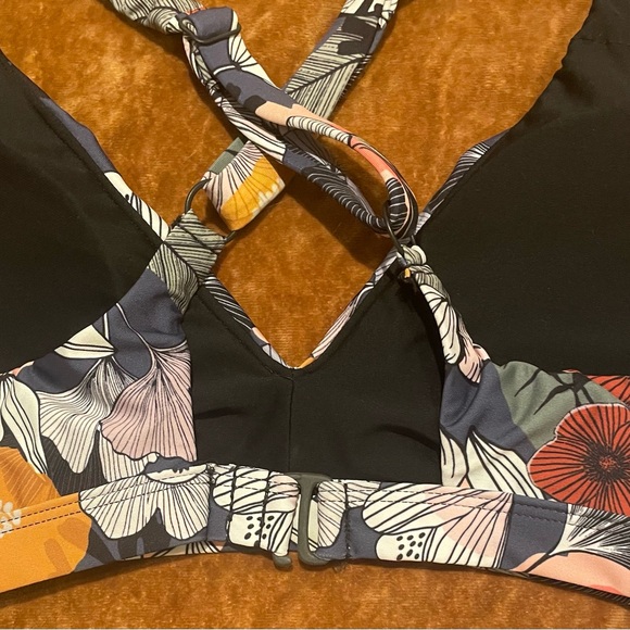 Title Nine Better Bikini 2.0. XL (16) Floral print - Picture 3 of 9